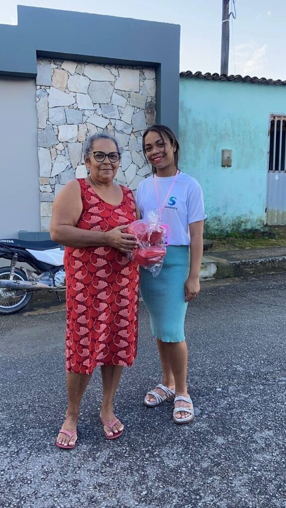 Sambaex realiza ação beneficente no Dia das Mães e leva carinho e apoio às comunidades em Info Sambaex realiza ação beneficente no Dia das Mães e leva carinho e apoio às comunidades